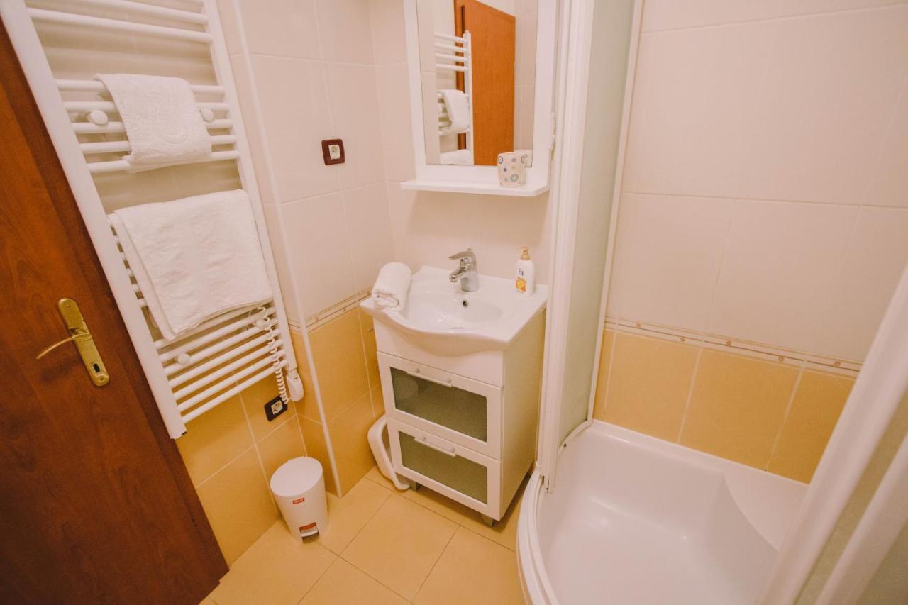 Apartments Jasna โปดสตรานา ภายนอก รูปภาพ