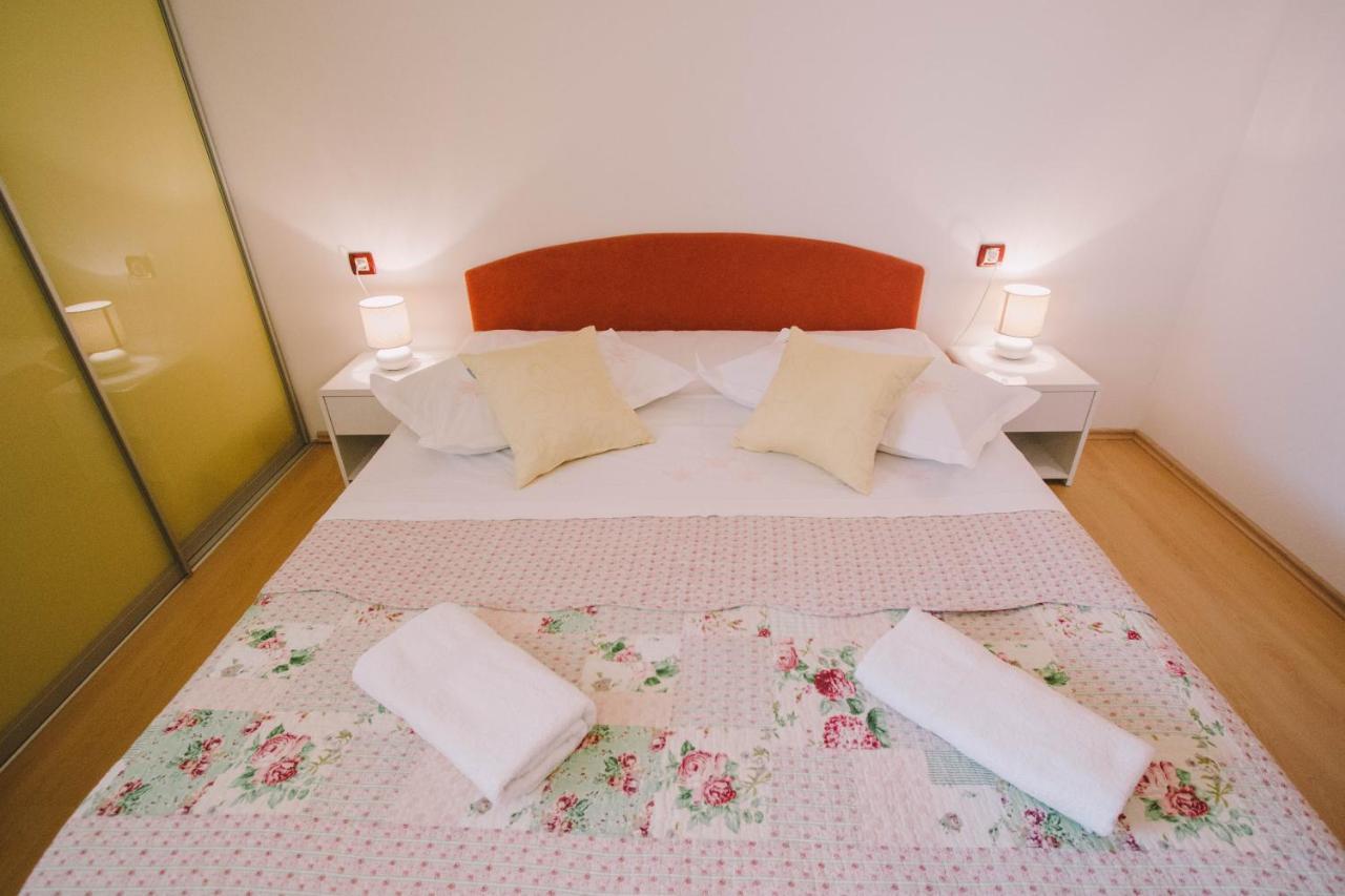 Apartments Jasna โปดสตรานา ภายนอก รูปภาพ