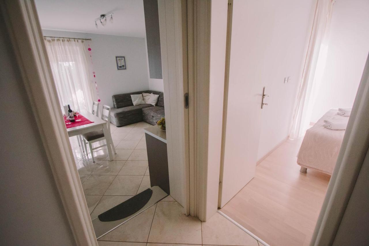 Apartments Jasna โปดสตรานา ภายนอก รูปภาพ